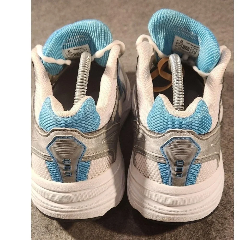 New Balance 880 Running Shoes Womens Size 9.5 White‎ Blue Mesh Athletic Sneakers